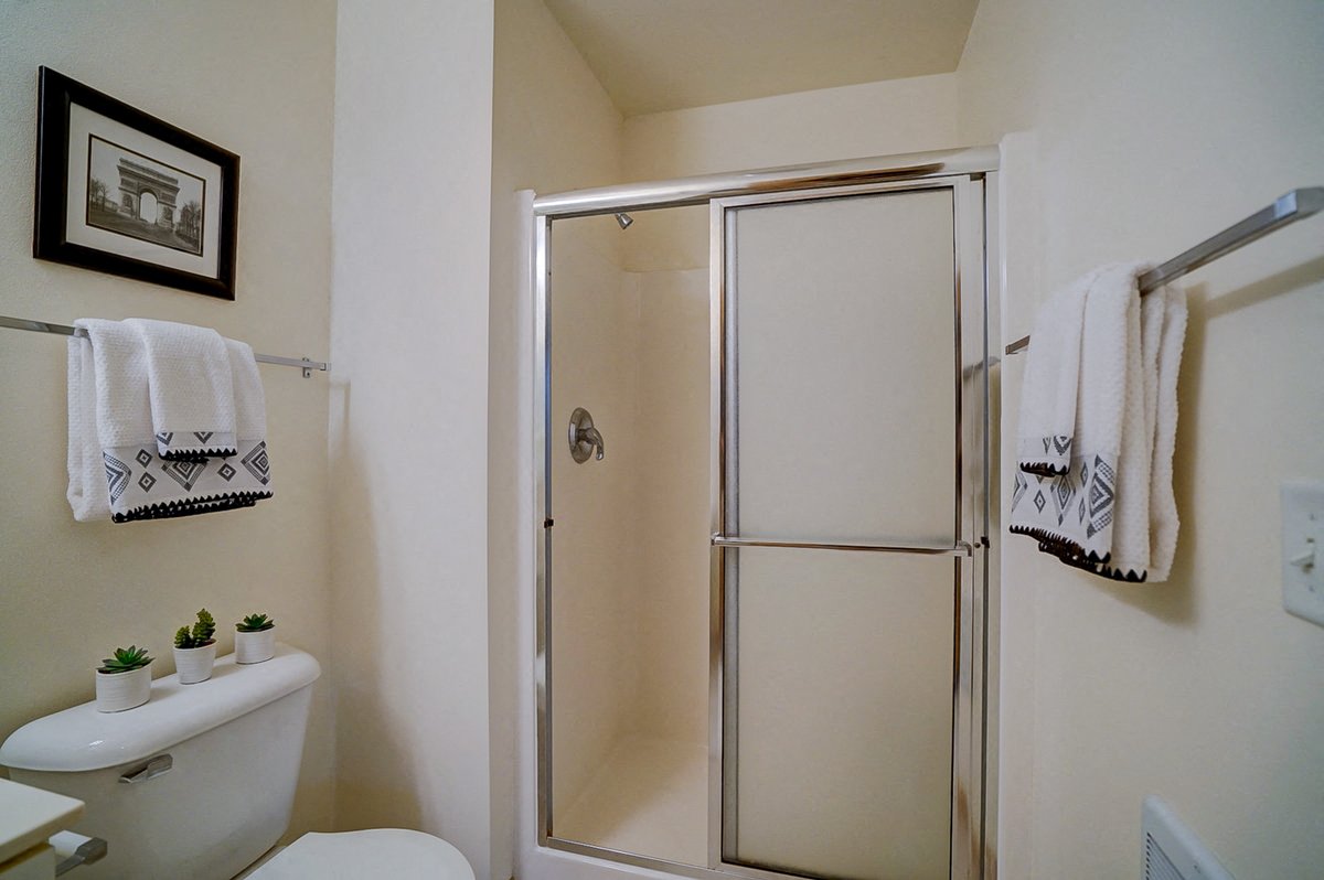 Gallery Photo 10